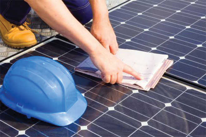 paneles solares mantenimiento